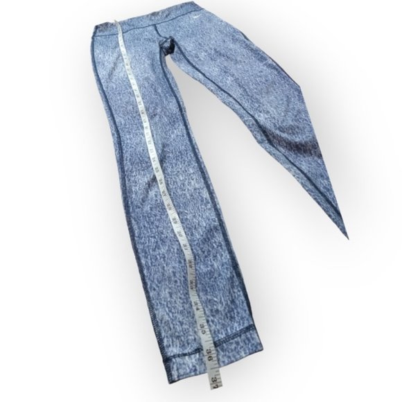 Nike Stone washed denim style leggings dry fit capris 7/8 length small - Picture 3 of 8